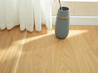 实木地板与墙纸怎么搭配？