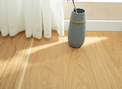 实木地板与墙纸怎么搭配？
